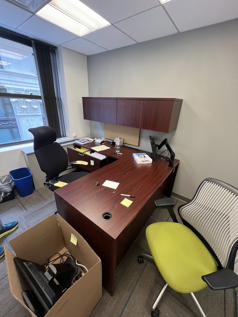 Desk - Main (w/ 3-Drawer Ped)