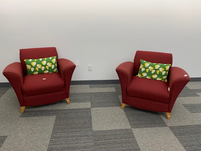 Lounge Chair -  Maroon with Patterned Pillow
