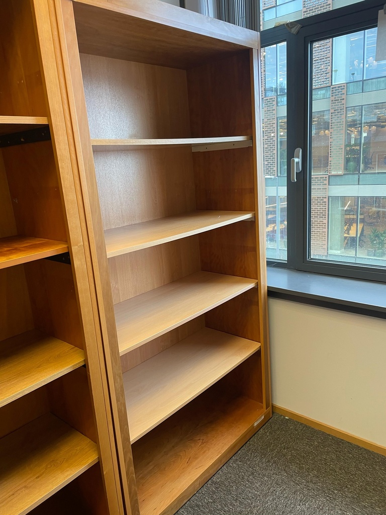 5-High Bookcase (104x48x201)