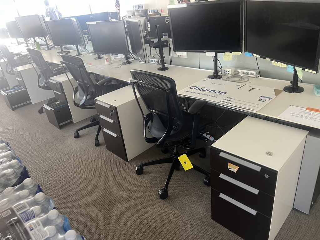 Trading tables/desks