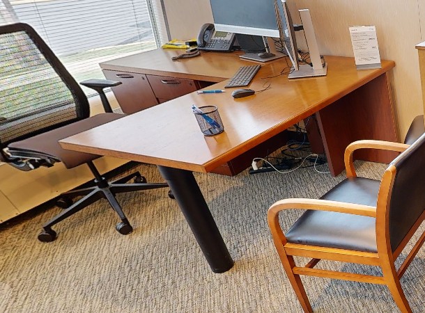 Wood L-Shape Desks