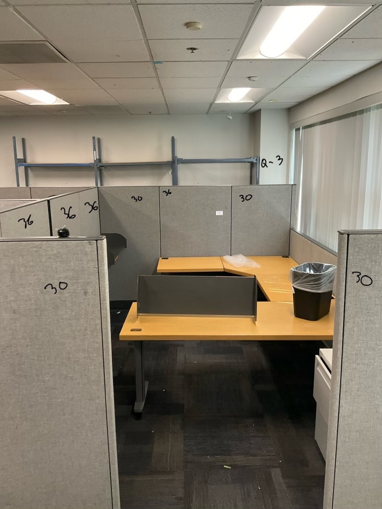 Knoll Cubicles (U-Desk)