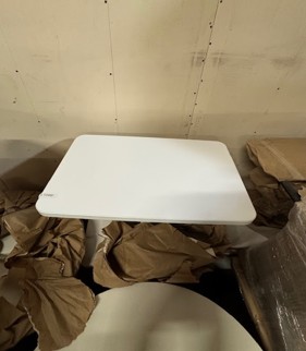 square tables