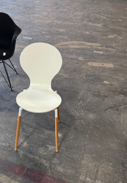armless chair