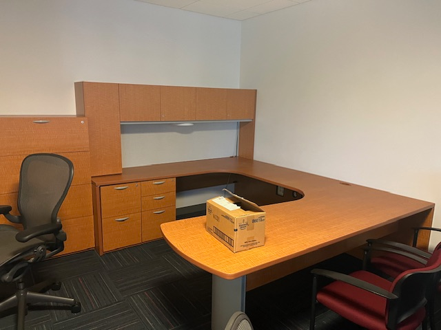 U-Shape Office Desks