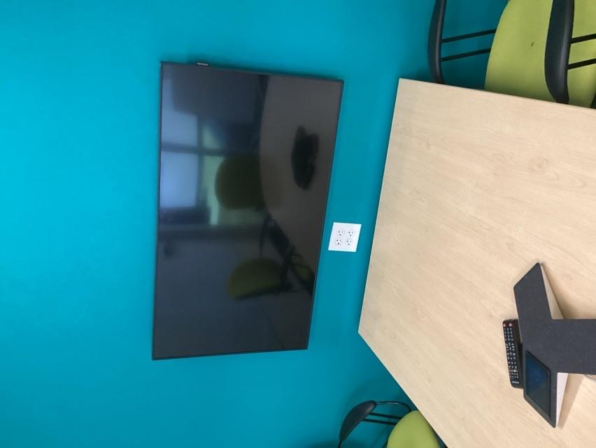 Samsung 49”