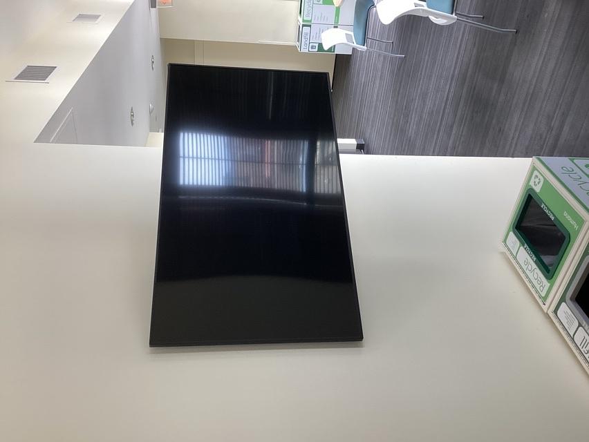Samsung 49”