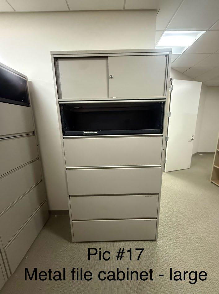 Metal file cabinet - Large