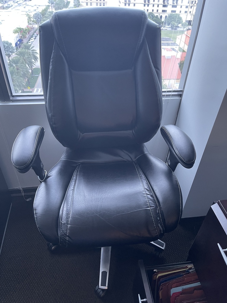 Black Executive Task Chair