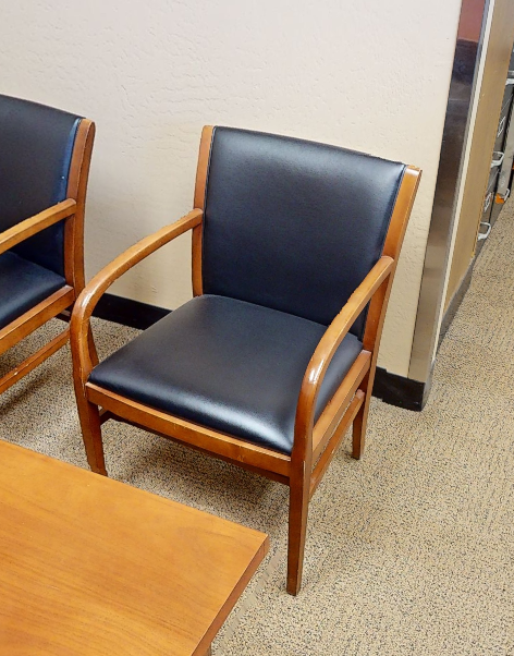 Guest/side chair