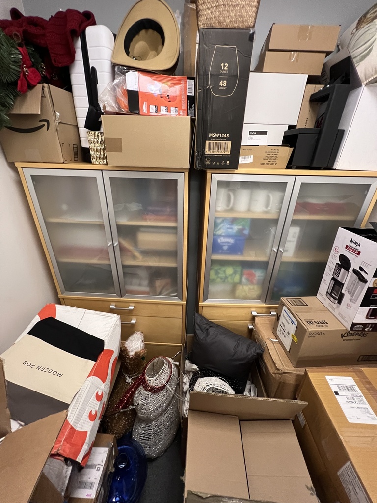Storage cabinet (wood drawers/glass doors)