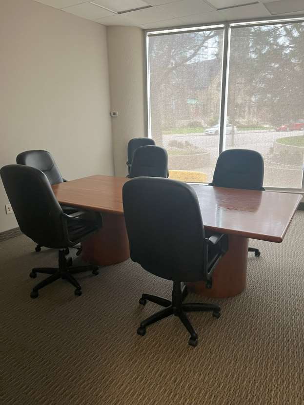 8 Person Boardroom Table