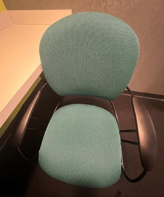 Task Chair - teal Uno