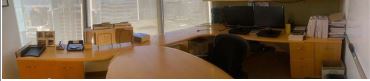 Executive L-shaped desk, long on right side