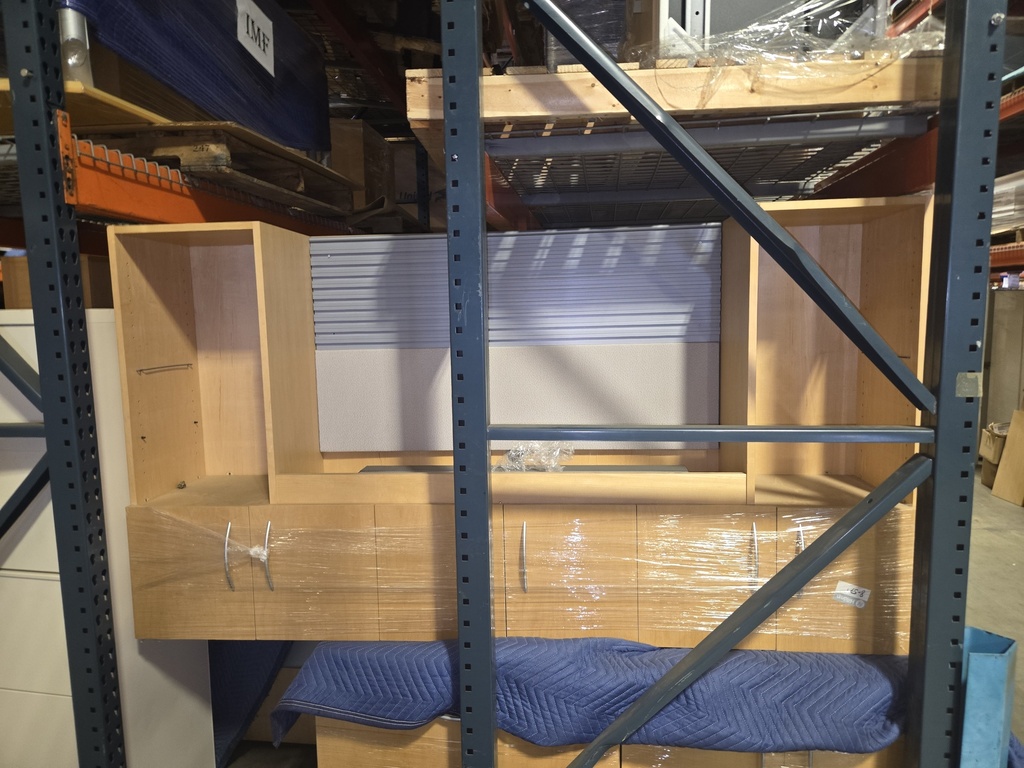 EXECUTIVE CREDENZA HUTCH