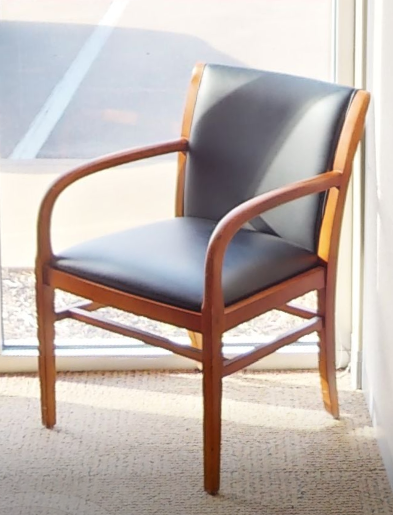 Black guest chair with arms