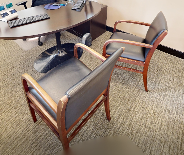 Black guest chair with arms