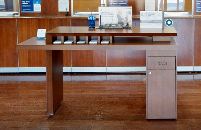 Large cheque desk