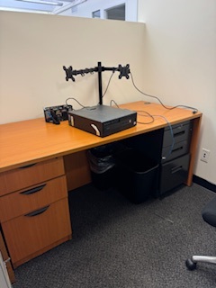 Straight desk - maple 