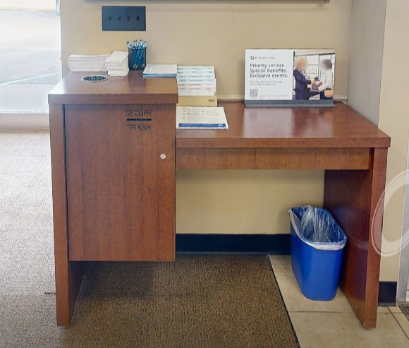 Small cheque desk