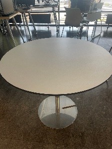 Round Table