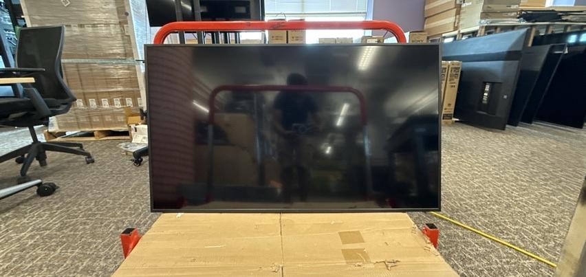 TV #40  - Diag {48"} x W {4"}