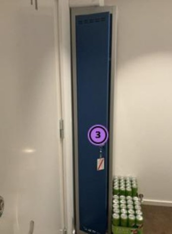 Cabinet - Medium/Curio