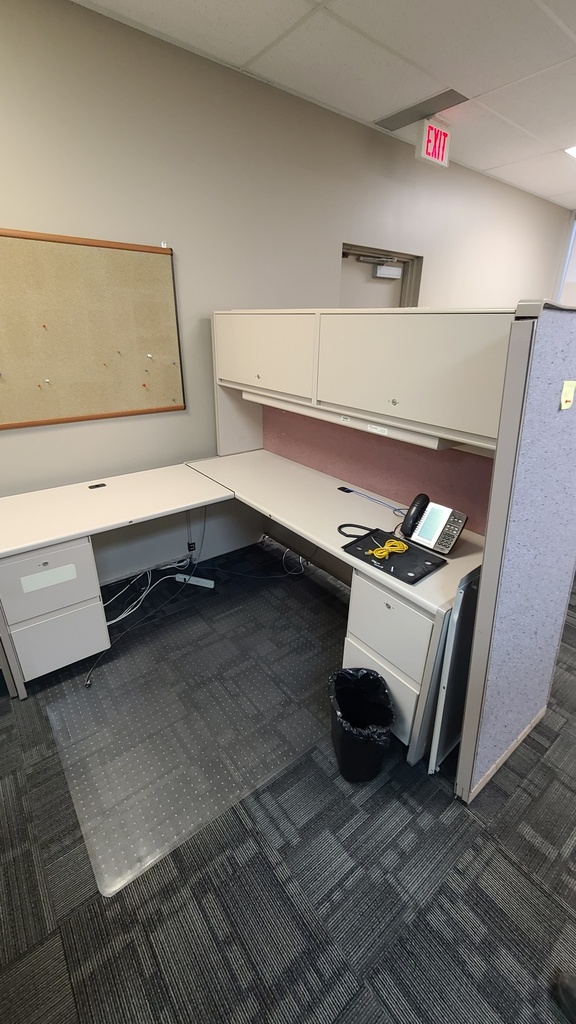 L-Shape Station 9'x6'