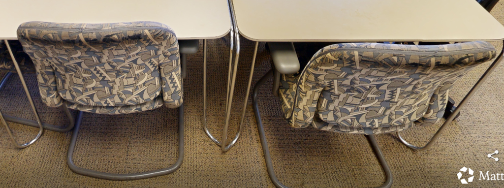 Retro padded guest chair with arms
