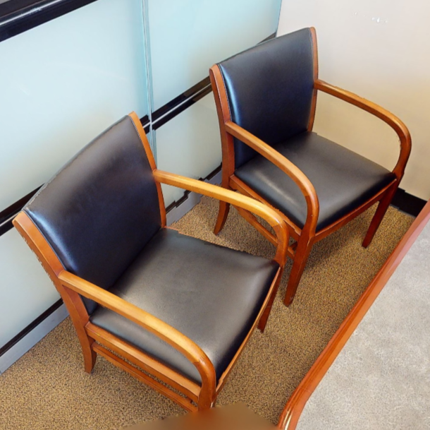 Black guest chair with arms