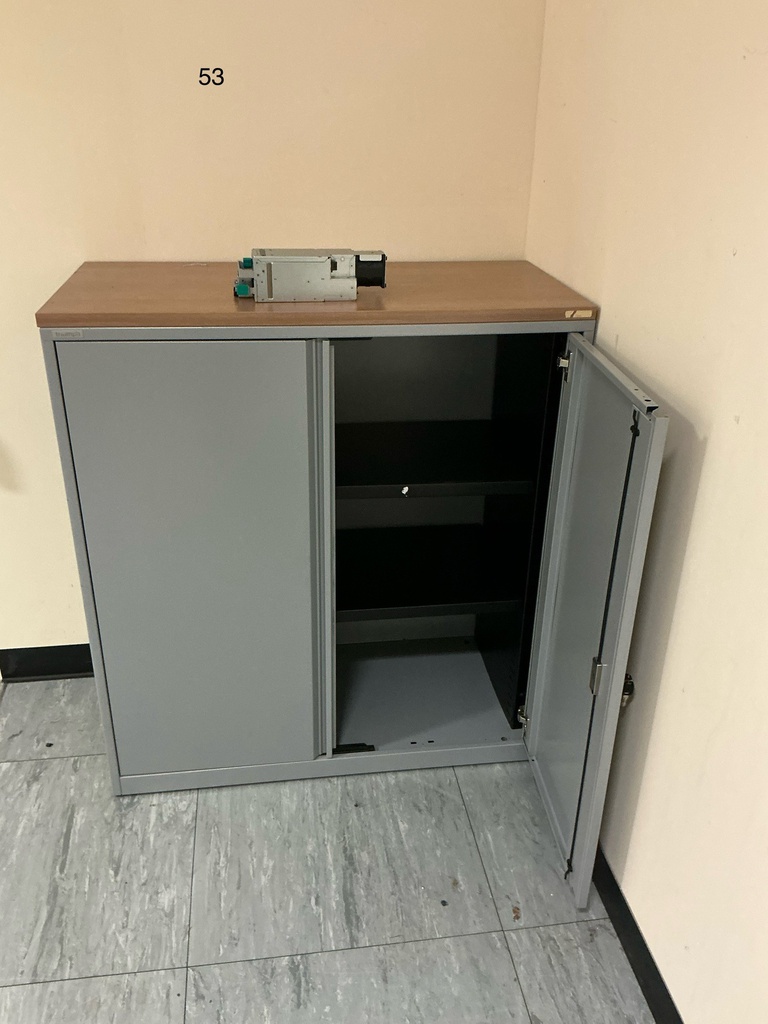 Metal cabinet
