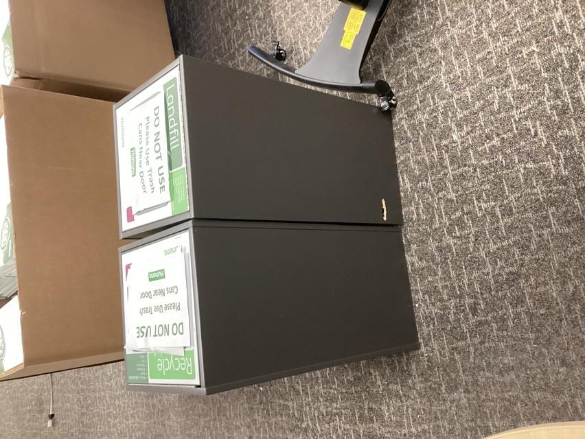 Trash (1) / Recycle (1) Bins