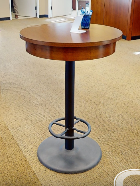 Standing lab table
