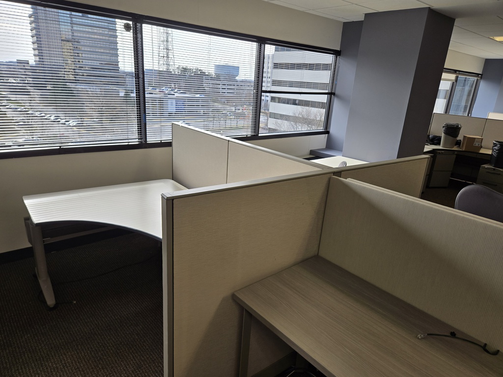 Cubicle T Wall