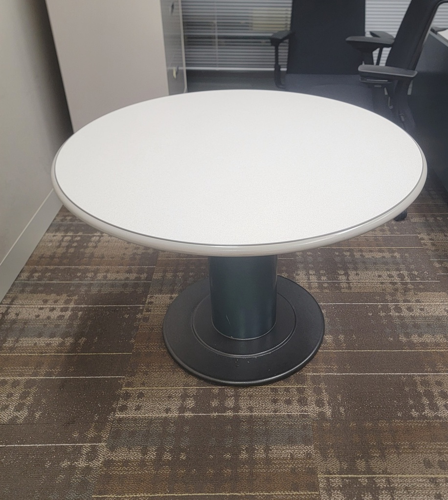 Round table-wood-metal