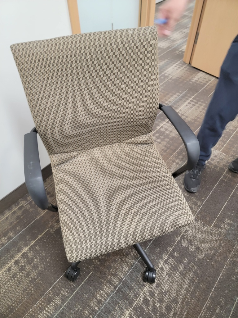 Office chair w/design