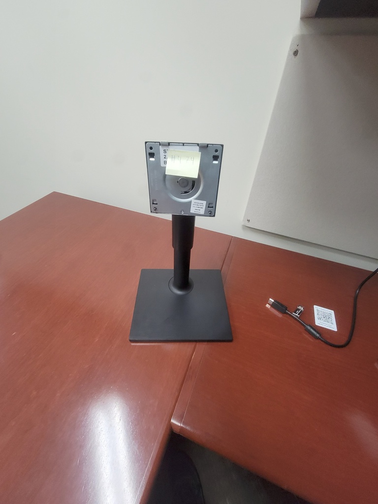 Single  monitor arm