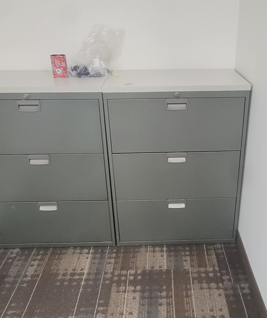3 drawers cabinet - metal/green