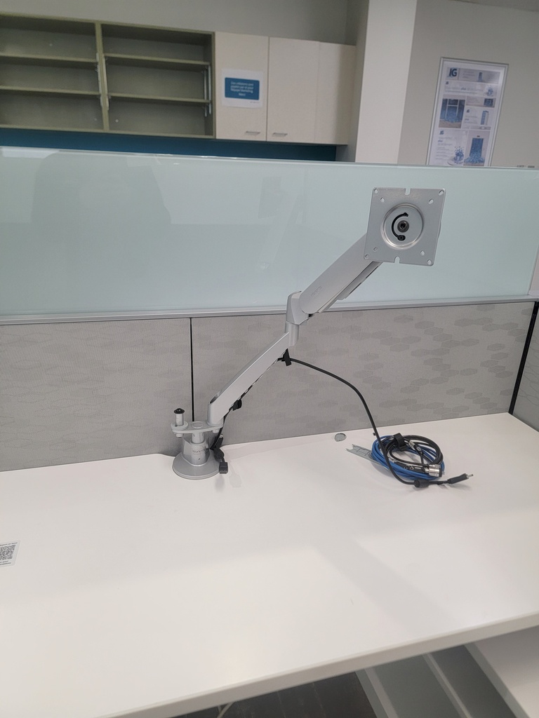 Double monitor arm