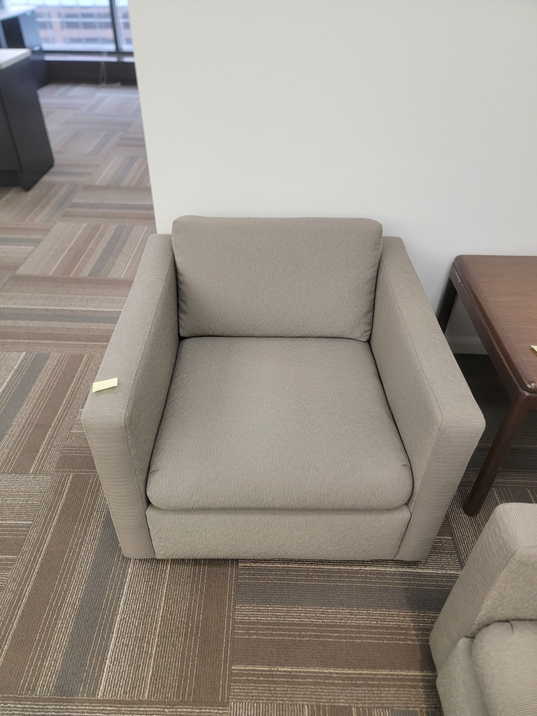 Tissue/ arm chair