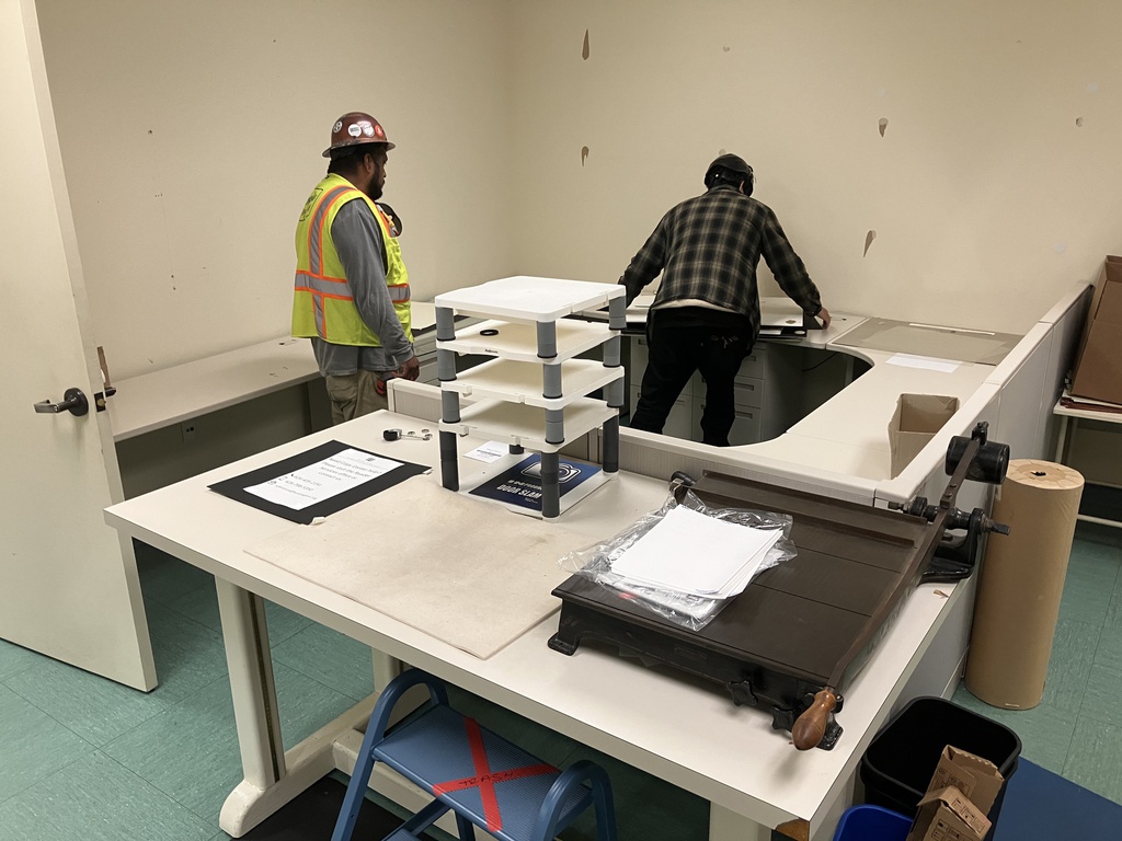 Work Table and P-Shaped Desk with Panels