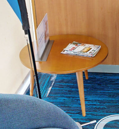 Round coffee table