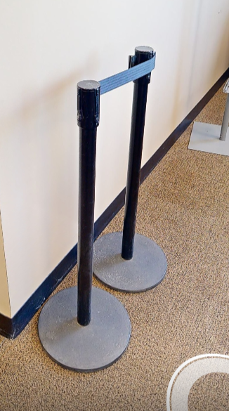 Equipment / Stanchions