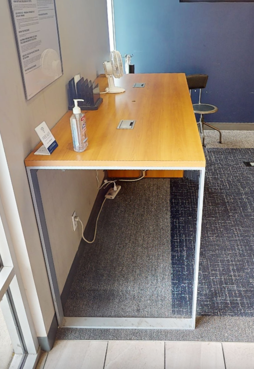 Rectangle standing table