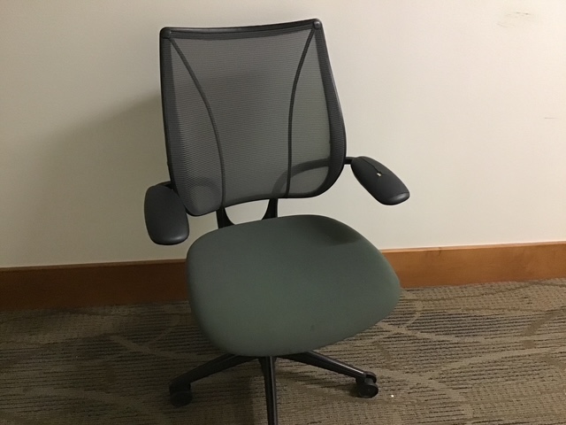 Task chair gray cushion