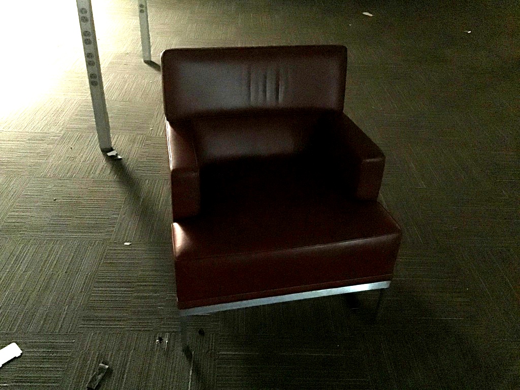 L30" W32" W31" Rust leather Club chair