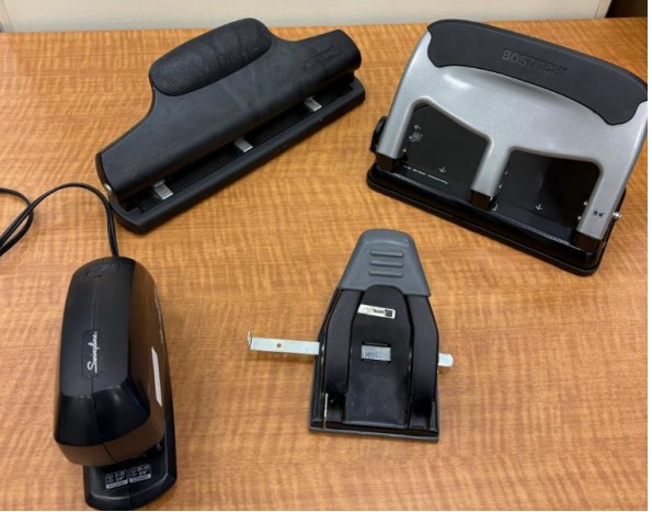 Adjustable 2-or3-Hole Desktop Punch