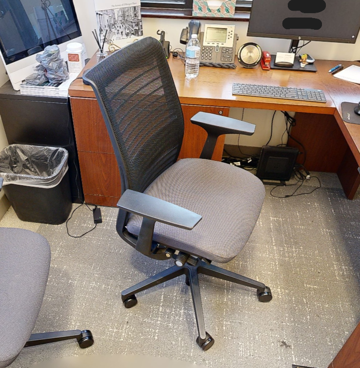 Task chair w/arms