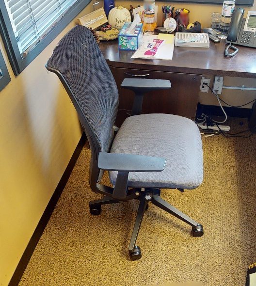 Task chair