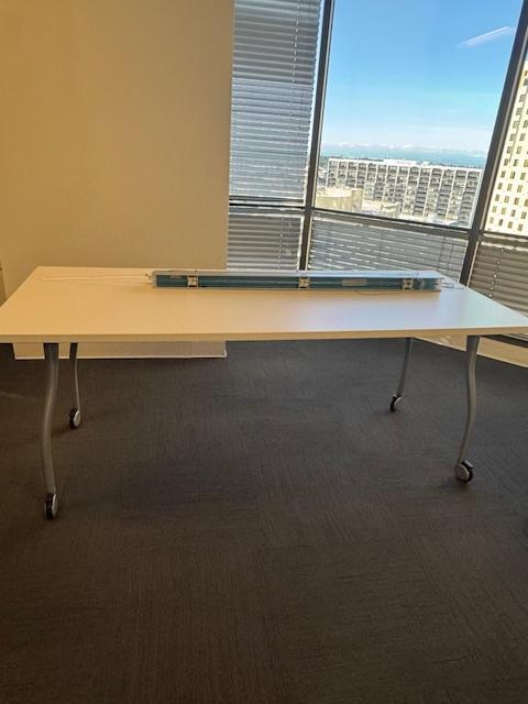 6' ROLLING TABLE